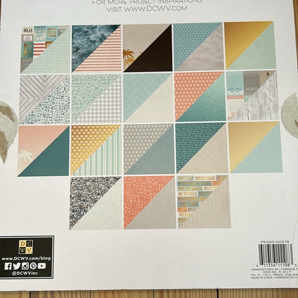 DCWV Premium Stack. Beach House. 36 double sided sheets, some with gold foil. - Picture 2 of 8